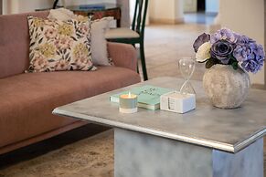 HOLT Magnificent 6BR Villa in Malanquin Golf Club