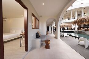 El Tropico Boutique Hotel