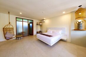 El Tropico Boutique Hotel