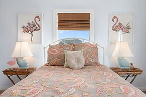 Top Shelf 4 Bedroom Home by RedAwning