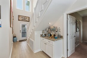 Top Shelf 4 Bedroom Home by RedAwning