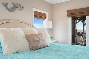 Top Shelf 4 Bedroom Home by RedAwning