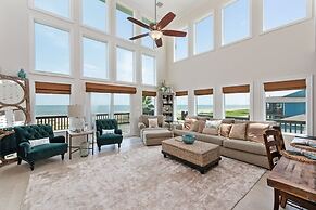 Top Shelf 4 Bedroom Home by RedAwning