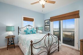 Top Shelf 4 Bedroom Home by RedAwning