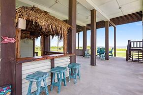 Top Shelf 4 Bedroom Home by RedAwning