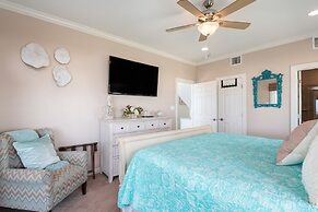 Top Shelf 4 Bedroom Home by RedAwning