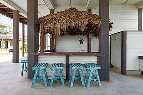 Top Shelf 4 Bedroom Home by RedAwning