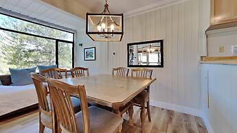 Mountainside 2BR/2BA Just Steps to 3 Spas, Sauna, Pool and Mammoth Mou