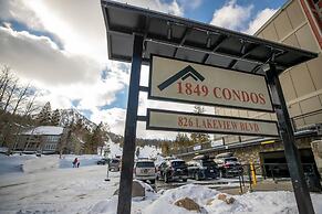 Mountainside 2BR/2BA Just Steps to 3 Spas, Sauna, Pool and Mammoth Mou