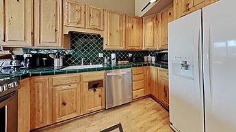 Summer Fun - Slopeside 4br/3ba With 3 Spas, Pool and Sauna - Perfect f