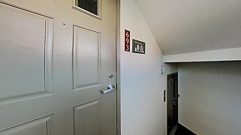 Summer Fun - SLOPESIDE 4BR/3BA with 3 Spas, Pool and Sauna - Perfect f