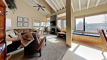 Summer Fun - SLOPESIDE 4BR/3BA with 3 Spas, Pool and Sauna - Perfect f
