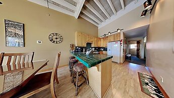 Summer Fun - SLOPESIDE 4BR/3BA with 3 Spas, Pool and Sauna - Perfect f