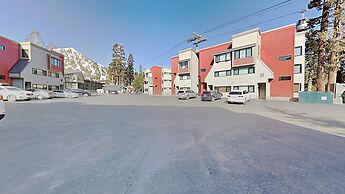 Summer Fun - SLOPESIDE 4BR/3BA with 3 Spas, Pool and Sauna - Perfect f