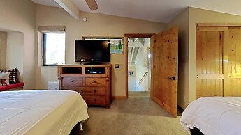 Summer Fun - SLOPESIDE 4BR/3BA with 3 Spas, Pool and Sauna - Perfect f