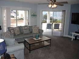 1203m 1 Bedroom Condo by Redawning