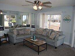 1203m 1 Bedroom Condo by Redawning