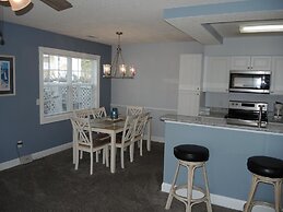 1203m 1 Bedroom Condo by Redawning