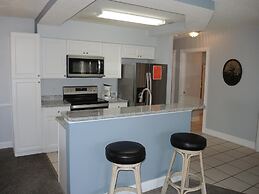 1203m 1 Bedroom Condo by Redawning