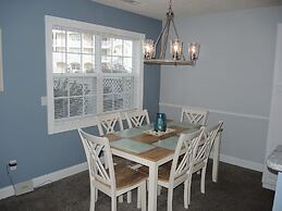 1203m 1 Bedroom Condo by Redawning