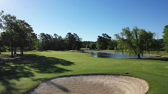 1203m 1 Bedroom Condo by Redawning