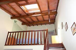 Loft Angela Charming Aptmnt in Pietrasanta Center