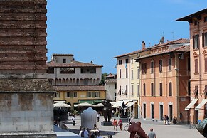 Loft Angela Charming Aptmnt in Pietrasanta Center