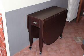 Loft Angela Charming Aptmnt in Pietrasanta Center