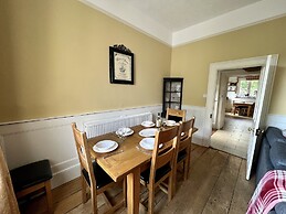 Stone Cottages with garden and parking