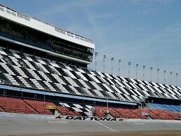 Intercoastal Dreams 102