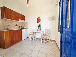 Pavlis Studios Ormos