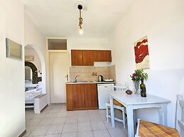 Pavlis Studios Ormos