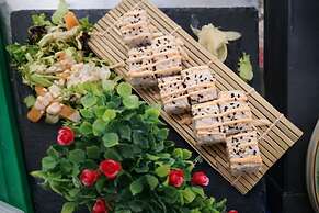 SILONCE Hotels & Restaurant