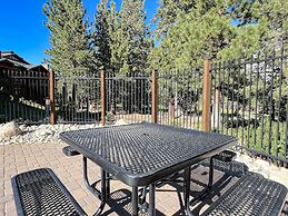 Solstice 11 Amazing Location on Golf Course, Heated Garage, Private Wa