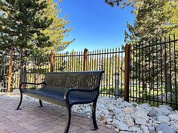 Solstice 11 Amazing Location on Golf Course, Heated Garage, Private Wa