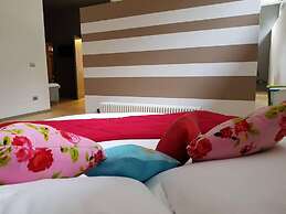 Langhe Apartment in Bottega di Rosanna