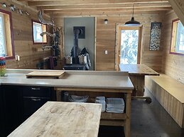 Snowy Mountain Lodge