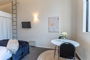Bright CBD Studio -Near SkyTower-WiFi