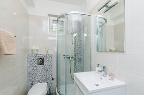 Apartment Lise Mokosica