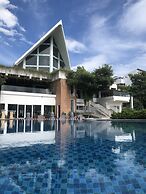 Amartahills Hotel & Resort