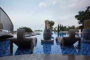 Amartahills Hotel & Resort