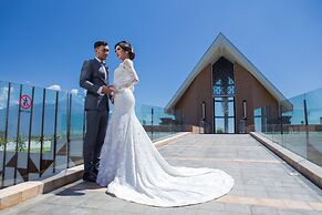 Amartahills Hotel & Resort