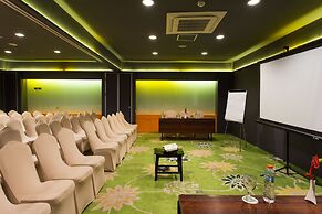 Amartahills Hotel & Resort