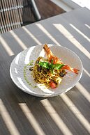 Amartahills Hotel & Resort