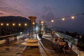 Amartahills Hotel & Resort