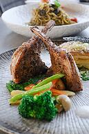 Amartahills Hotel & Resort