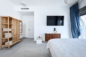 High Class 6BR Achziv apartment