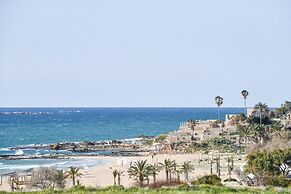 High Class 6BR Achziv apartment