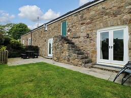 No 2 The Stables