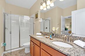 Warm and Inviting Family Villa! Themed Rooms, Movie Room and Upstairs 